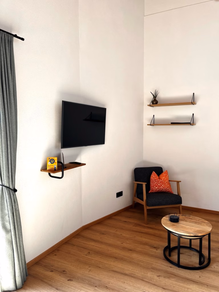 Groß (Foto Apart. Oberhof Wohnzimmer2)